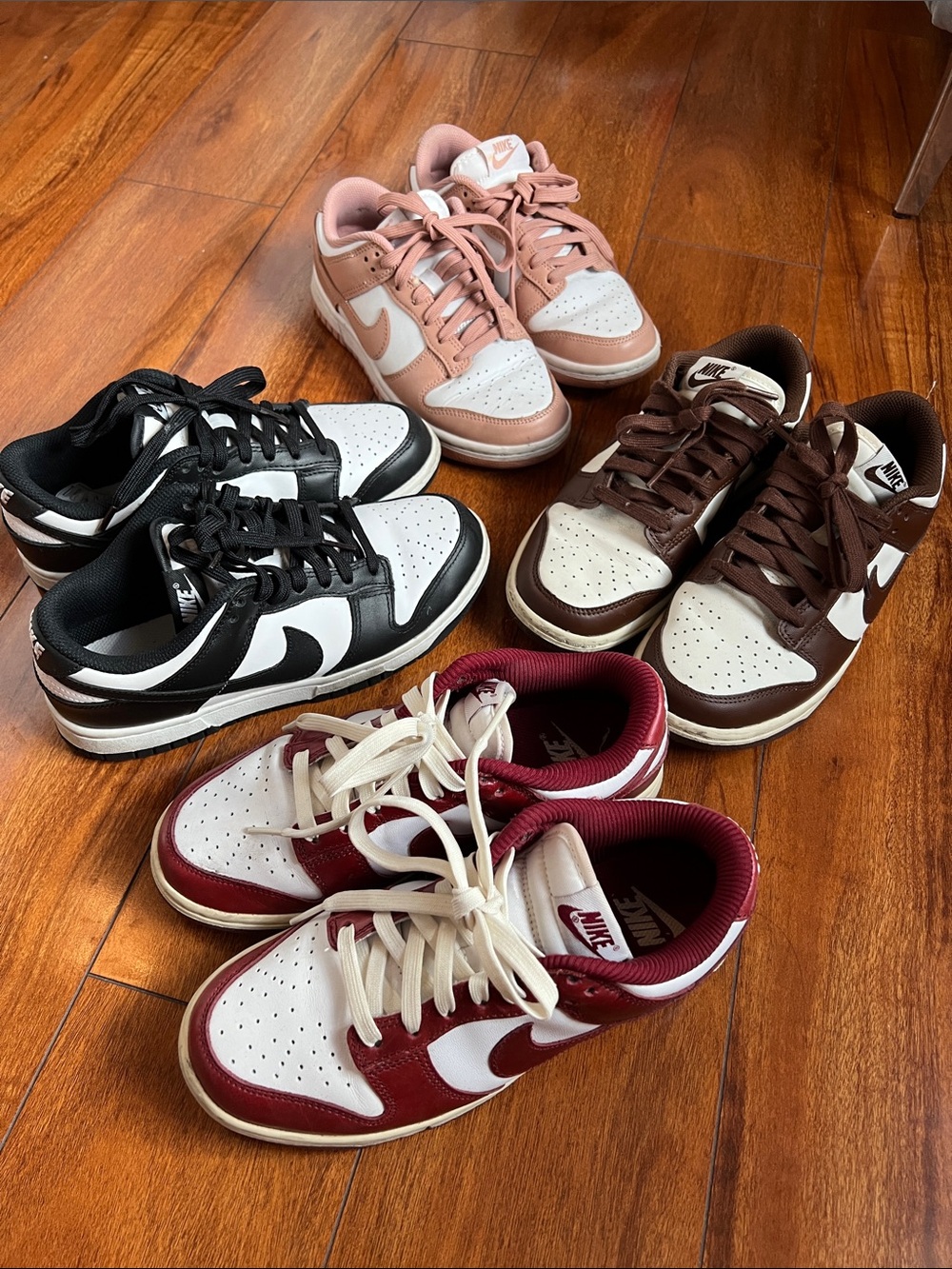 ✨Nike Low-Top Sneakers in Pink, Black, Brown, and Red ✨(bundle)